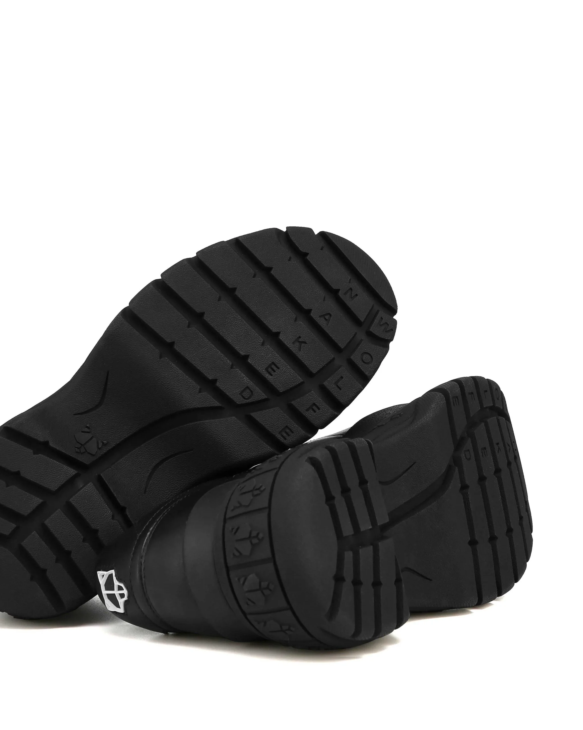 Sporty Black Leather<Naked Wolfe Clearance