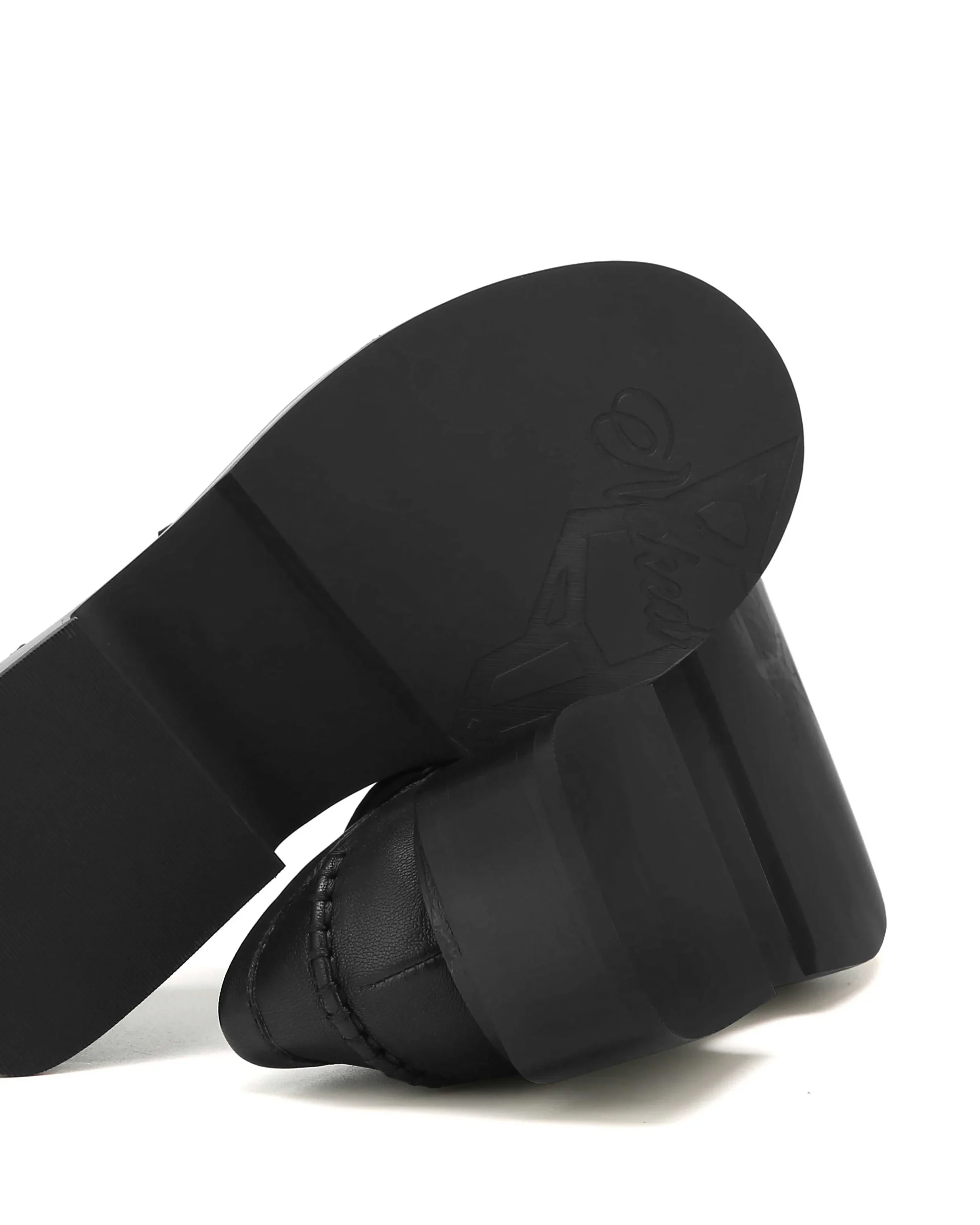 Swan Cow Leather Black<Naked Wolfe Hot