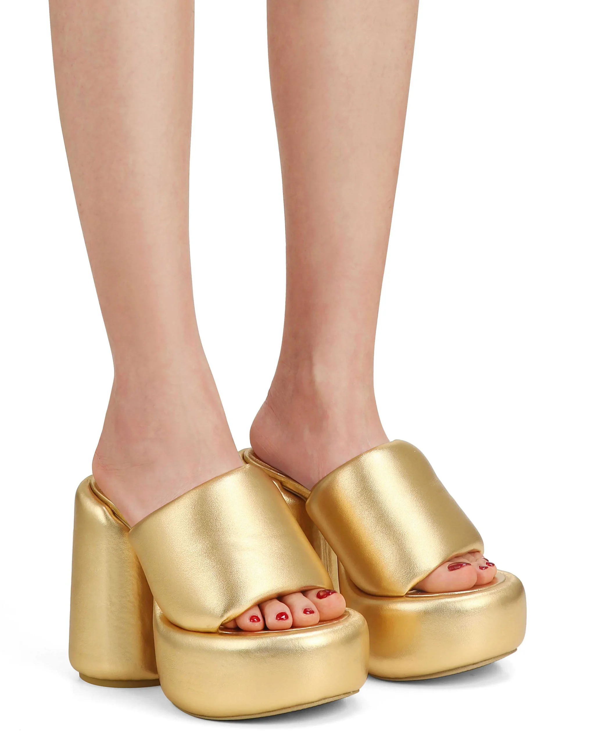 Wow Gold<Naked Wolfe Flash Sale